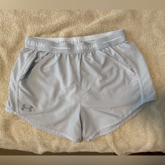 Nike running shorts - Picture 2 of 3